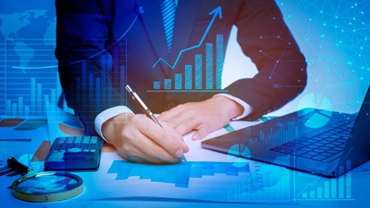 Emberi szakértelem a digitális világban – miért nem helyettesíti a technológia a könyvelőt