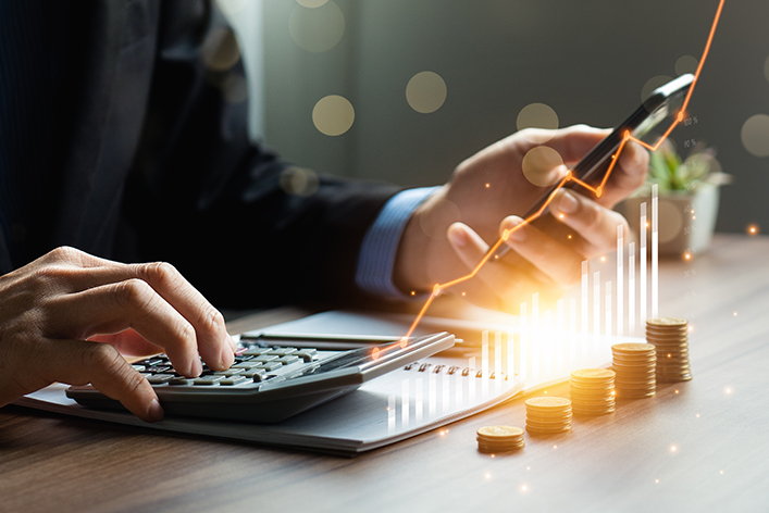 Online könyvelés és valós idejű pénzügyi rálátás – döntések naprakész adatokkal